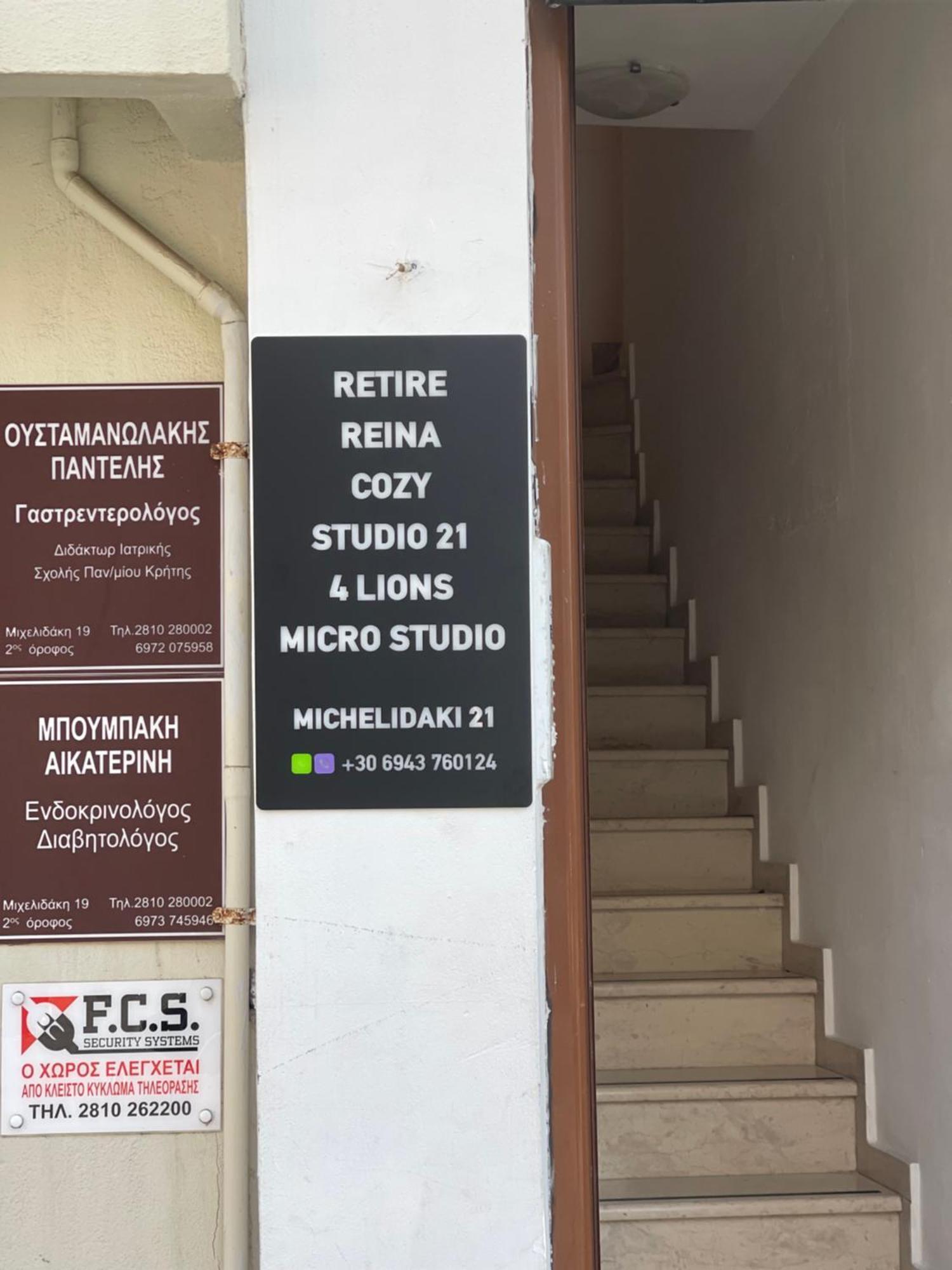 Retire Flat In The Heart Of City イラクリオン エクステリア 写真