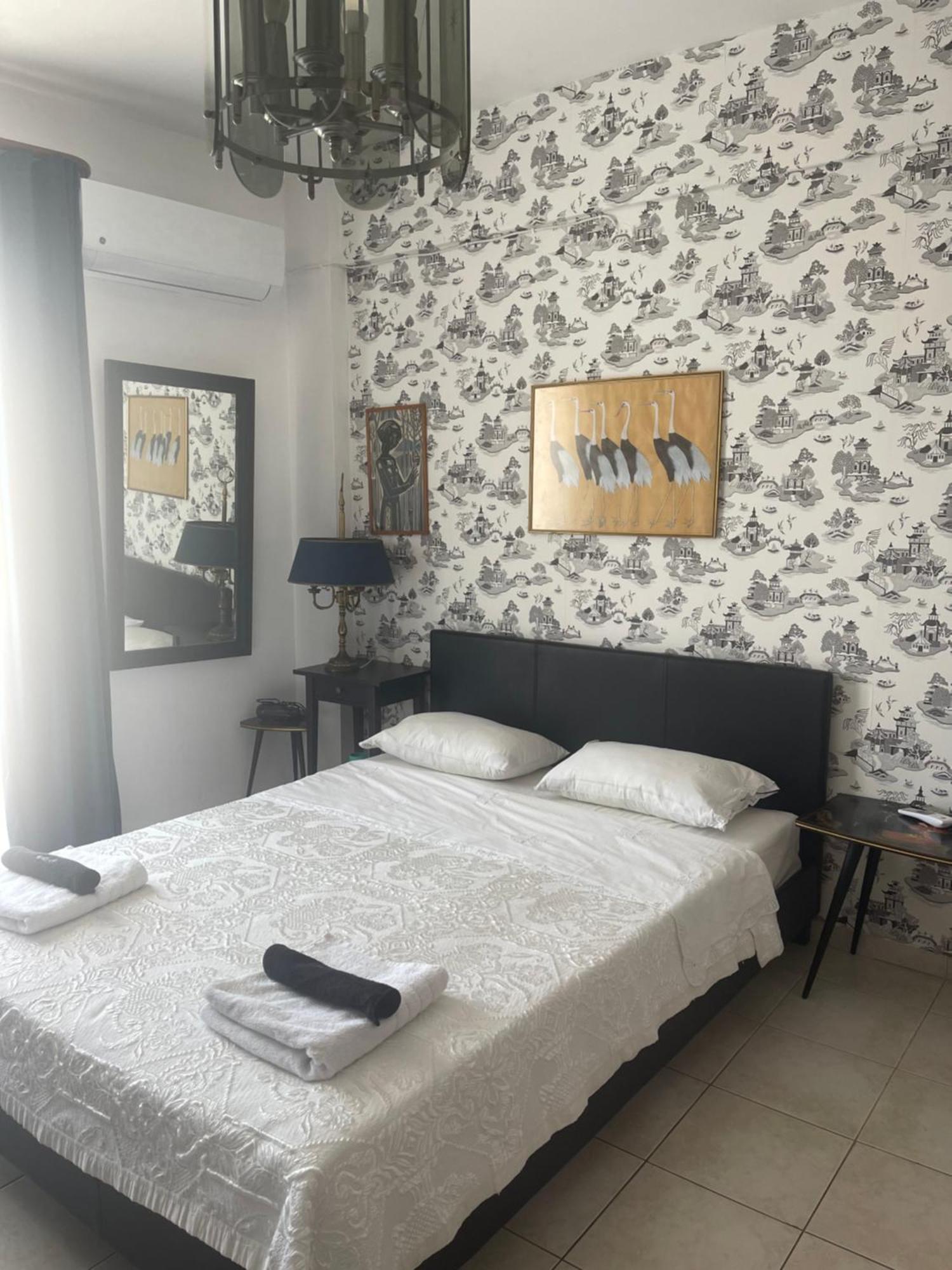 Retire Flat In The Heart Of City イラクリオン エクステリア 写真